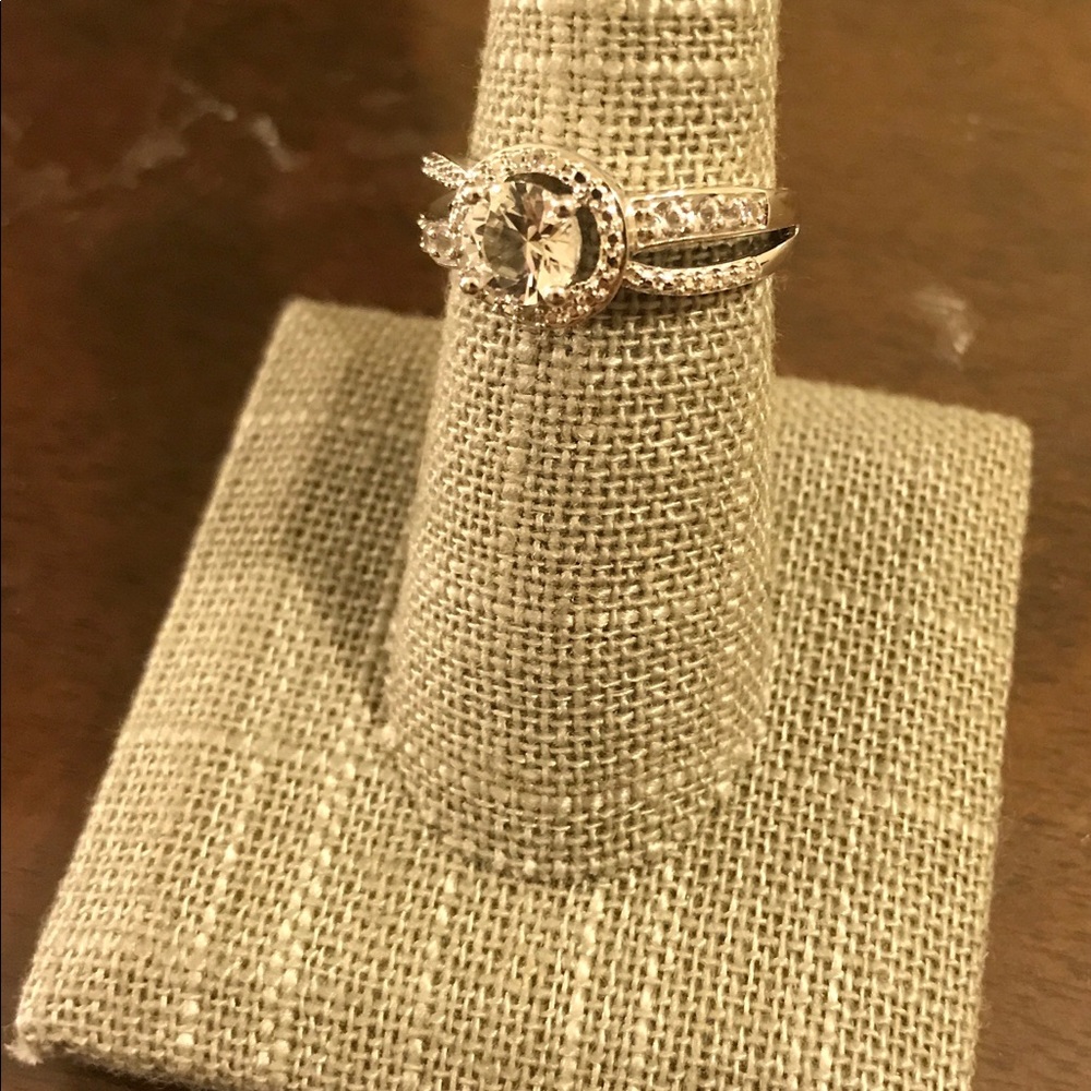 (925) Lab-Created White Sapphire Halo Style Ring - Picture 3 of 8